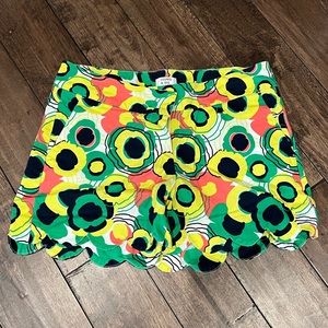 Floral scallop dress shorts - Crown & Ivy